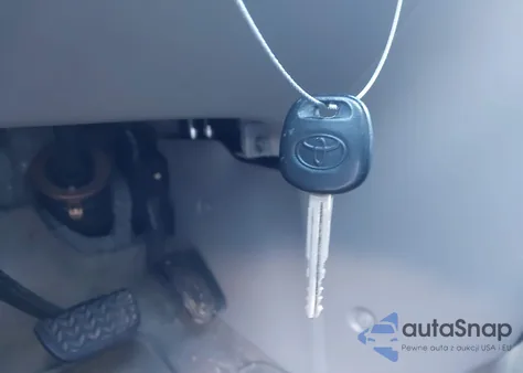 2010 Toyota Sienna Le from USA, damaged, VIN 5TDKK4CC6AS326531